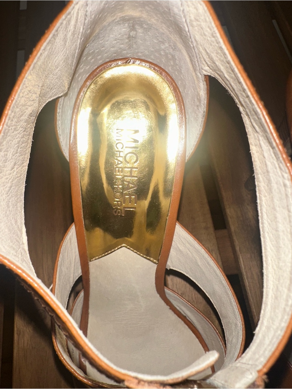MICHAEL KORS
Berkley sandals Size:9.5 - Picture 9 of 13